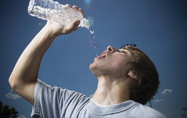 Rutinitas Harian yang Mendukung Keseimbangan Cairan Tubuh