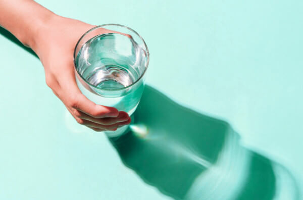 Makanan dan Minuman Segar yang Membantu Menjaga Cairan Tubuh di Cuaca Panas